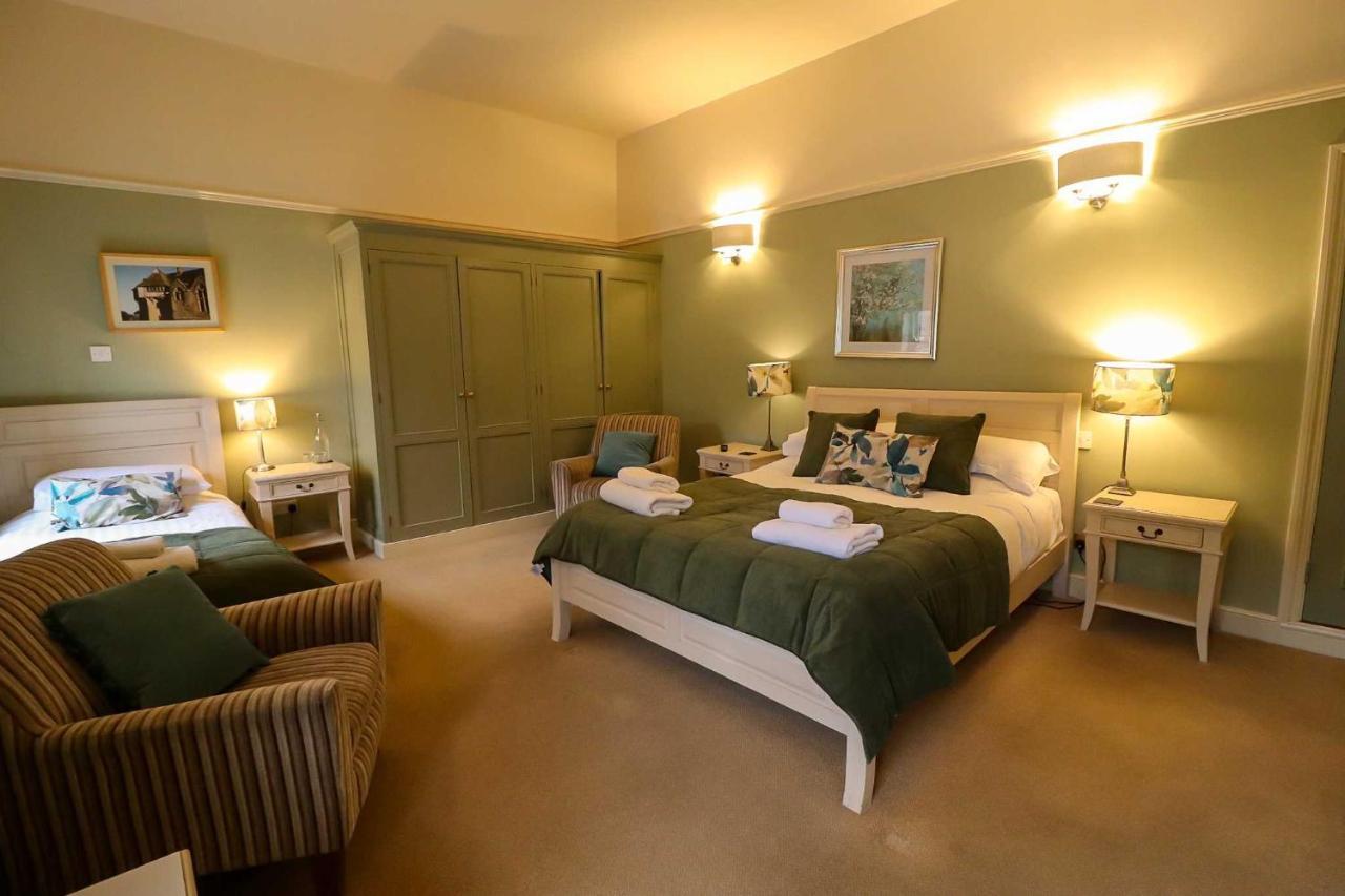 The Castle Hotel บิช็อปส์คาสเซิล ภายนอก รูปภาพ