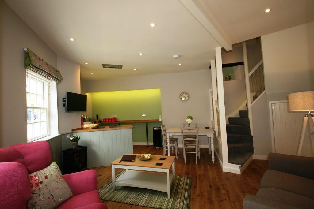 The Castle Hotel บิช็อปส์คาสเซิล ภายนอก รูปภาพ